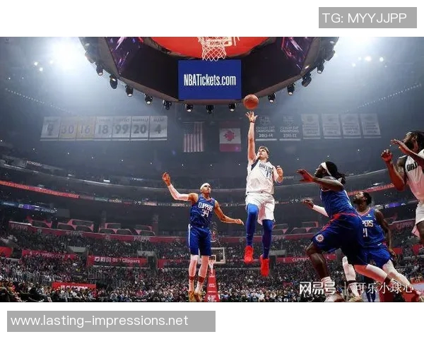 卢卡踢足球明星的成长之路与辉煌成就揭秘 卢卡踢足球明星的成长之路与辉煌成就揭秘