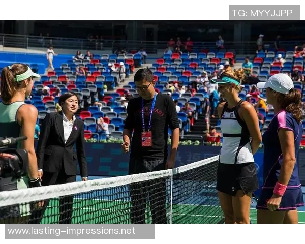 网球盛宴揭秘上海网球队的耐力训练与竞技精神 网球盛宴揭秘上海网球队的耐力训练与竞技精神