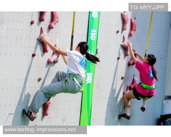 攀岩联赛特别报道：重庆攀岩队的奋斗经历